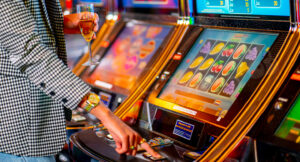 Read more about the article How to Play Slot Machines